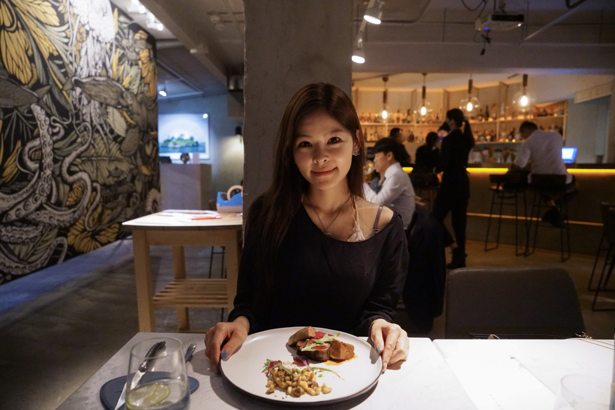 信義安和站美食｜台北首家以海鮮為主的餐酒館『VG The Seafood Bar Taipei』菜單、台北約會餐廳、工業風質感餐酒 @梅格(Angelababy)享樂日記