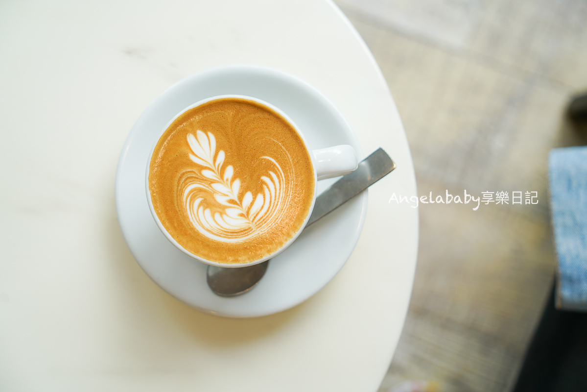 忠孝新生站咖啡｜台北最法國的咖啡角落『KiOSK』菜單、不限時插座咖啡 @梅格(Angelababy)享樂日記
