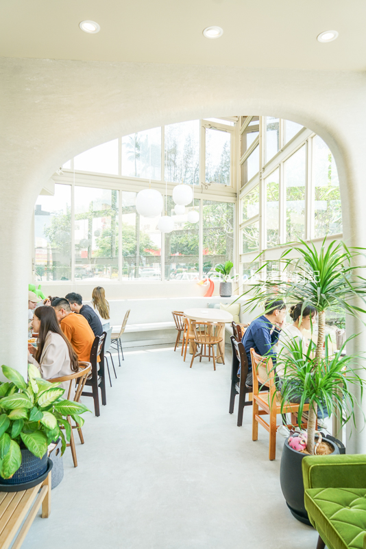新竹最美白色玻璃屋早午餐『平日Daily ping 』菜單、新竹新開幕穴居餐廳 @梅格(Angelababy)享樂日記