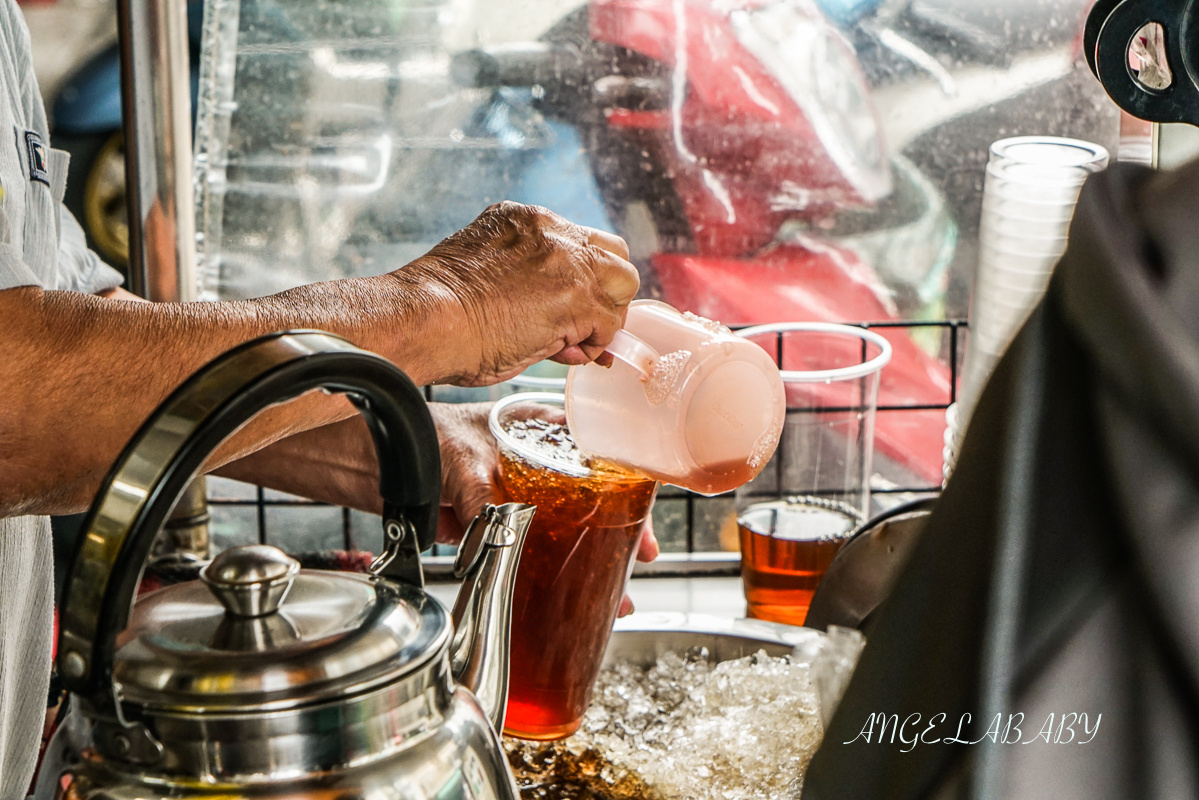 向上市場美食｜在地熱賣10年的古早味紅茶冰『洪 紅茶冰』 @梅格(Angelababy)享樂日記