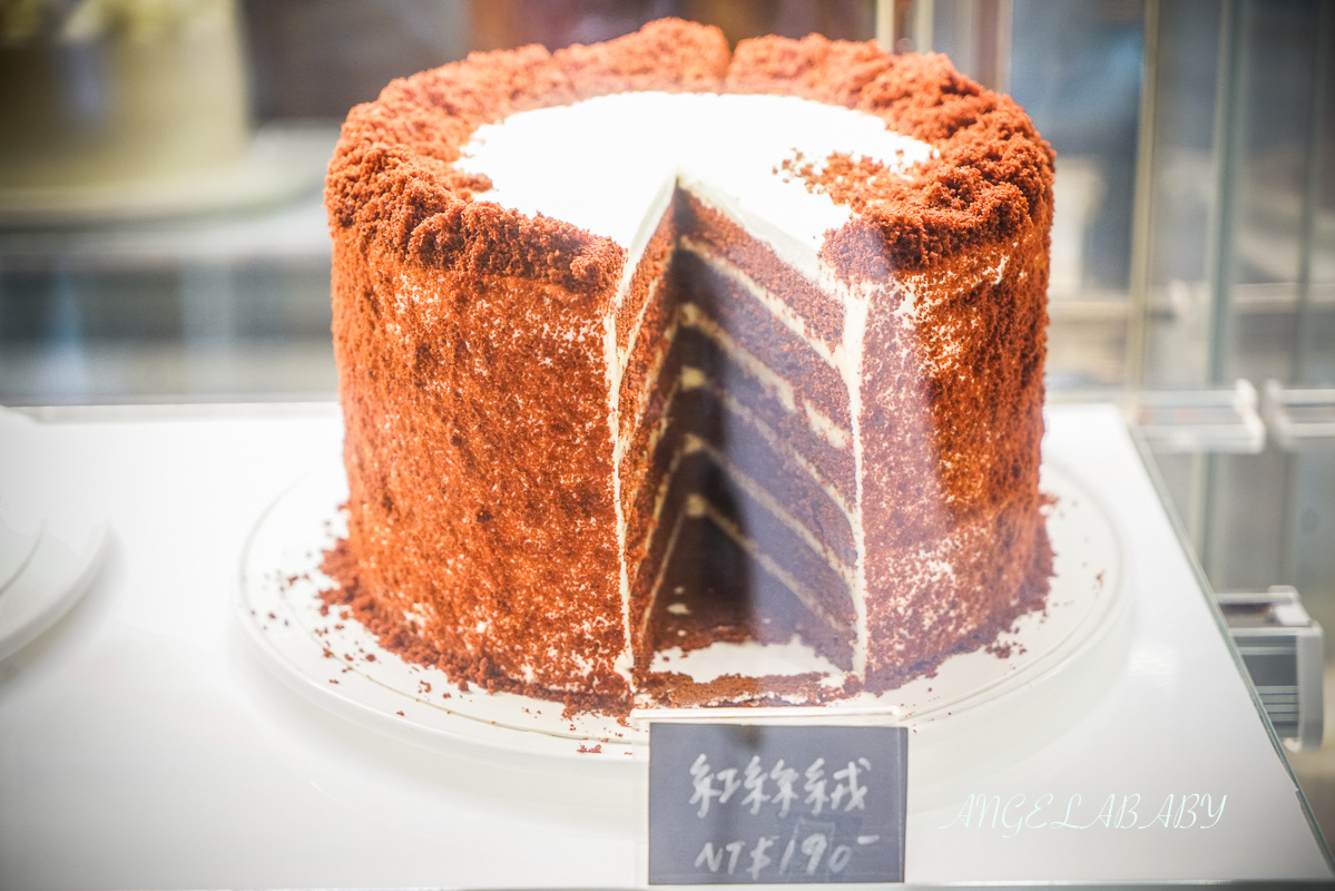 台北最好吃的紅絲絨蛋糕『Sweet Tooth』可以改訂週末肉桂捲家的紅絲絨蛋糕 Line ID : @timchi4522 @梅格(Angelababy)享樂日記
