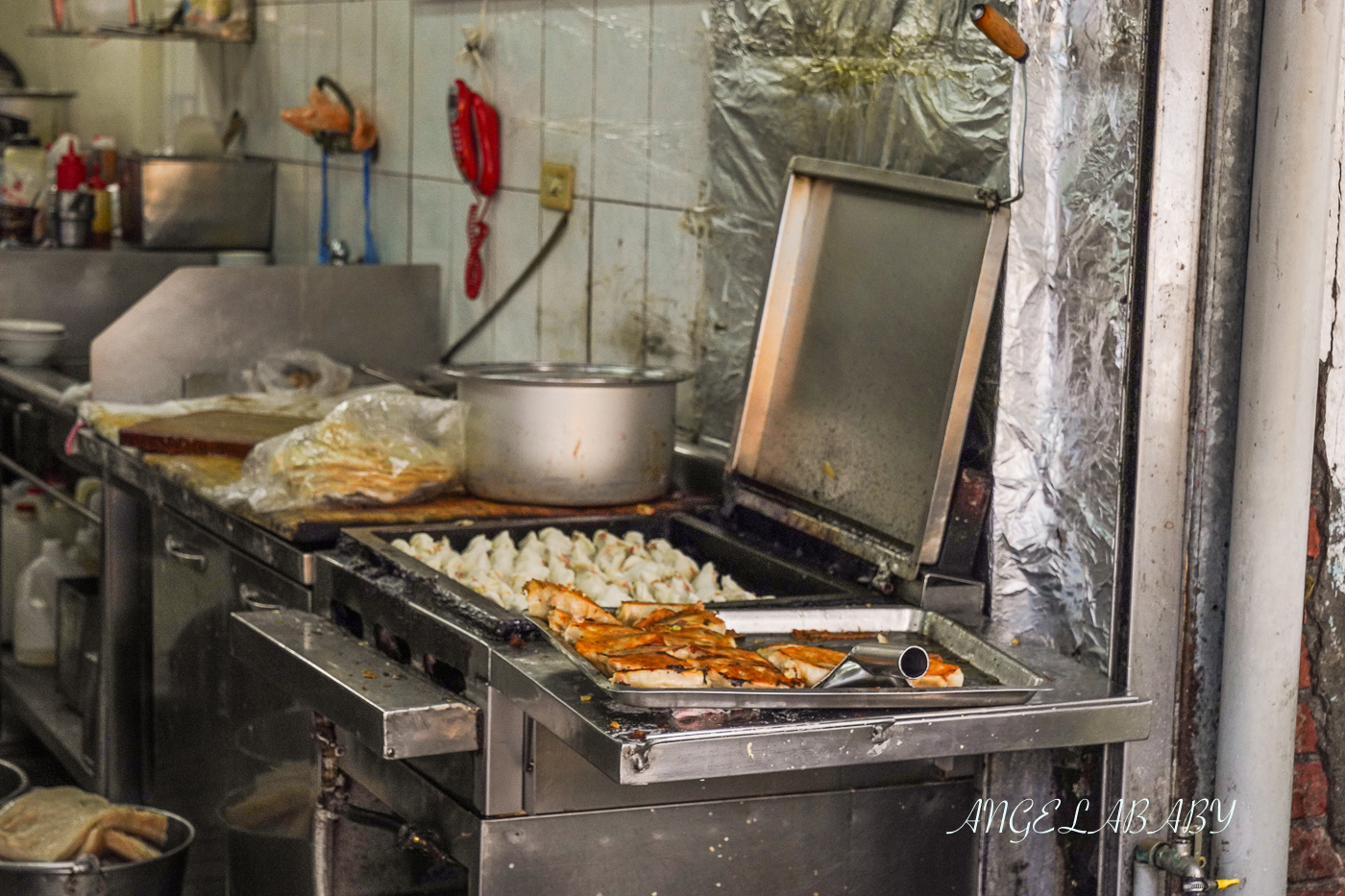 宜蘭早餐｜在地七十年的人氣傳統早餐『城隍早餐店』菜單價格 @梅格(Angelababy)享樂日記