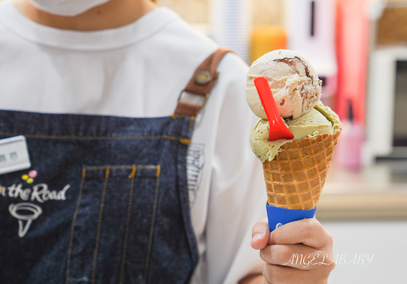 天母美食｜好吃又便宜的人氣義式冰淇淋『On the Road 義式手工冰淇淋專賣店』價格 @梅格(Angelababy)享樂日記