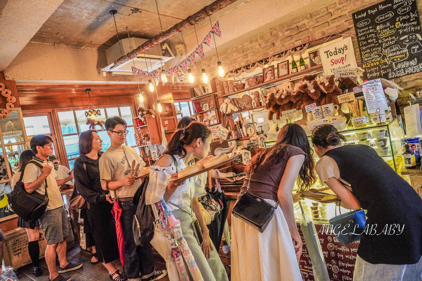 韓國人氣排隊貝果咖啡廳『倫敦貝果博物館London Bagel Museum』菜單、安國站美食、三清洞排隊美食、首爾必吃貝果 @梅格(Angelababy)享樂日記