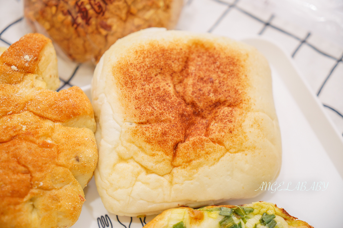 宜蘭美食、伴手禮｜最好吃的新鮮平價麵包『奕順軒宜蘭店』價格 @梅格(Angelababy)享樂日記