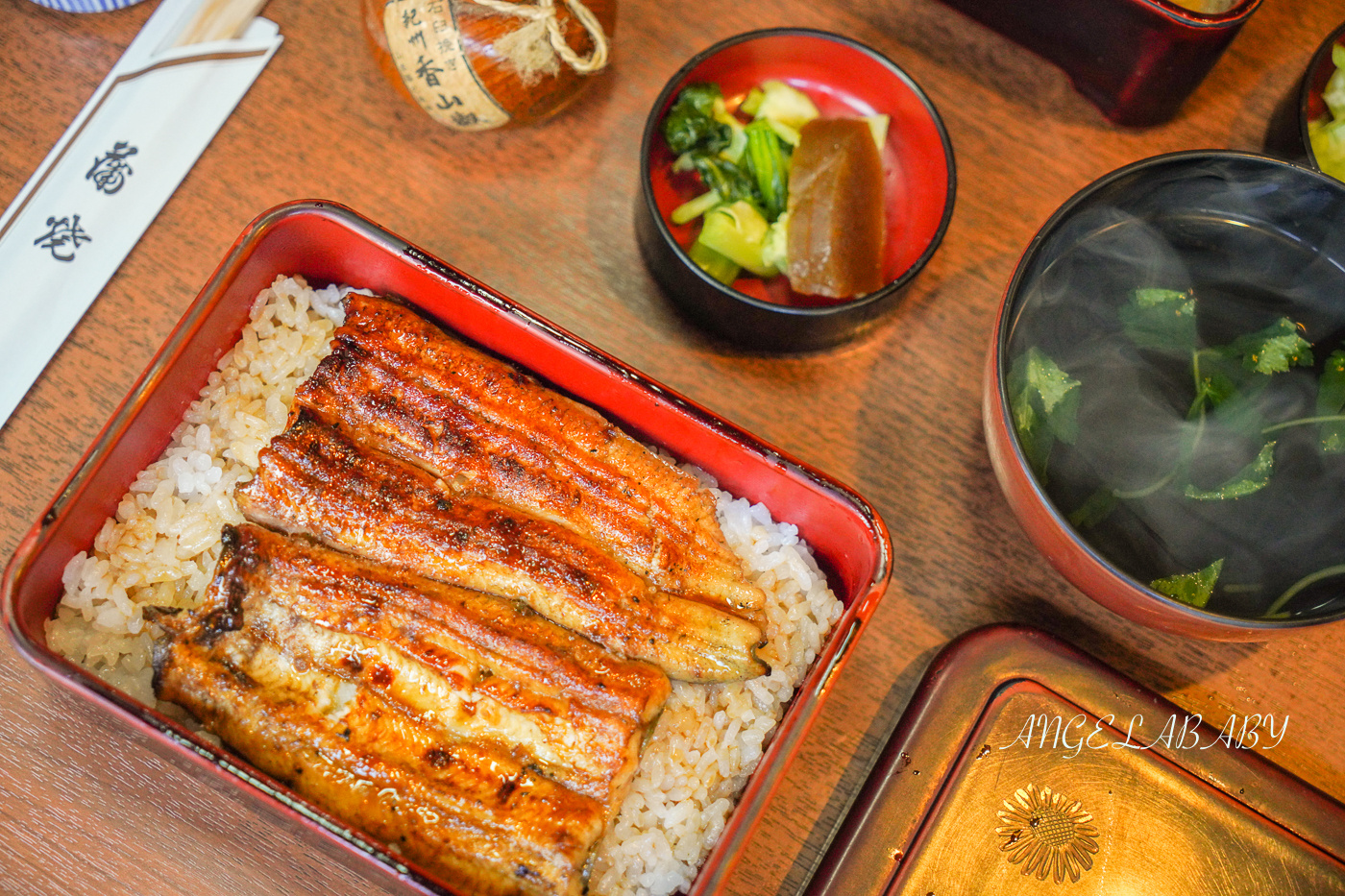 東京淺草必吃百年鰻魚飯『うなぎ色川鰻魚』菜單、日本人也大推的碳烤鰻魚飯 @梅格(Angelababy)享樂日記