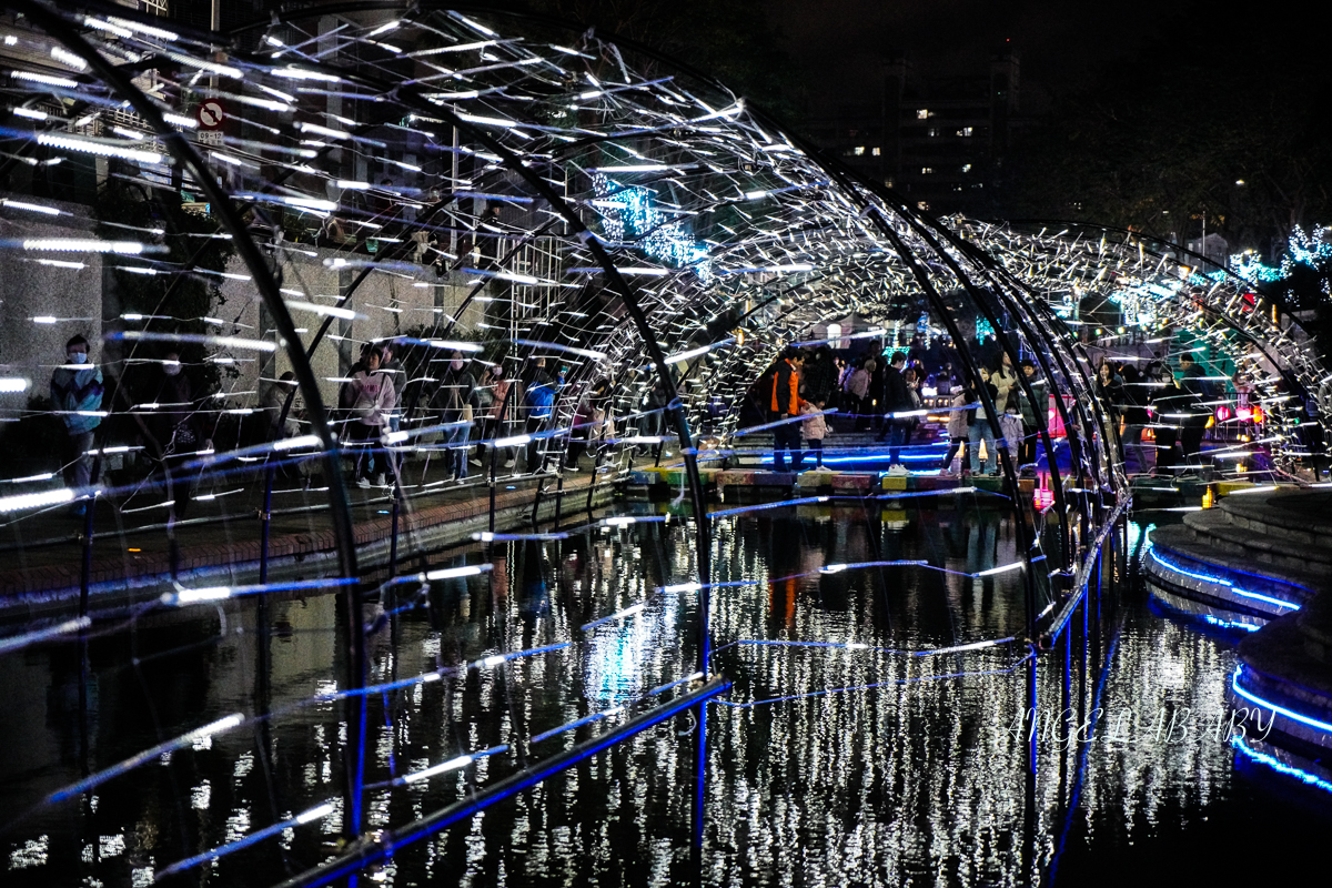 2024新北景點『新莊中港大排光雕展』百萬盞炫彩LED燈、6大主題美景拍到飽 @梅格(Angelababy)享樂日記