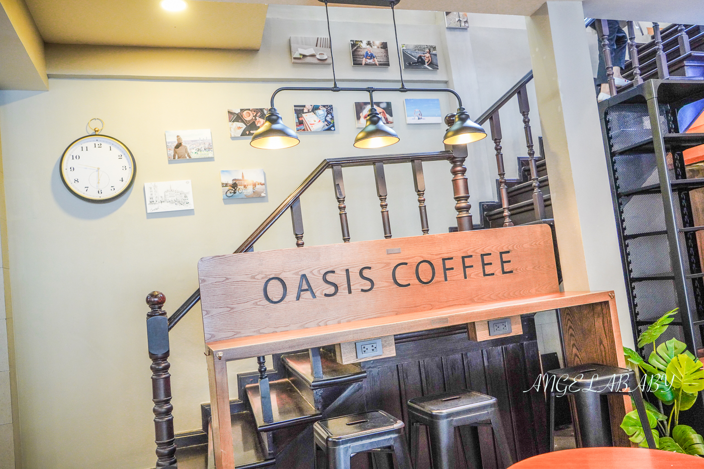 Oasis Coffee｜曼谷24小時咖啡廳、插座不限時好咖啡 @梅格(Angelababy)享樂日記