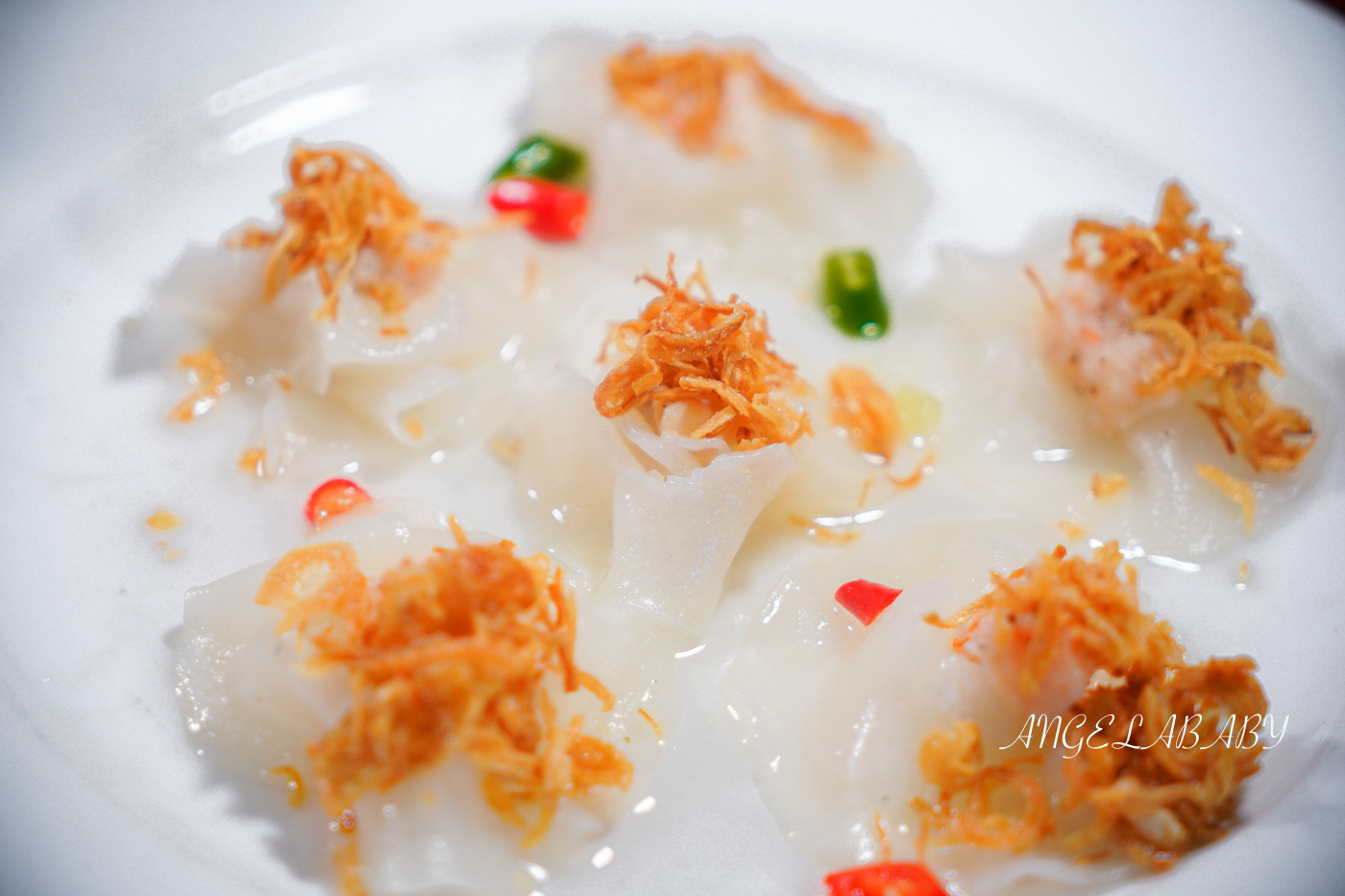 越南會安美食｜最受歡迎的餐館『Miss Ly』招牌：白玫瑰、炸雲吞、高樓麵 @梅格(Angelababy)享樂日記