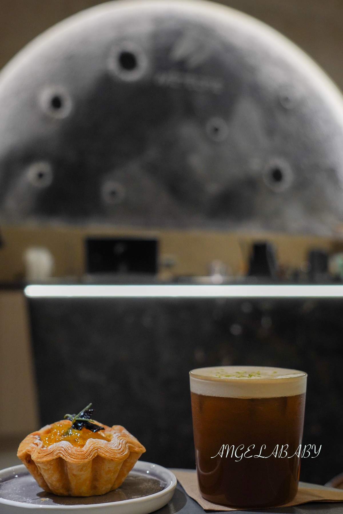新莊副都心站月球咖啡廳『Météore Labo』千層可頌蛋塔升級版『千層乳酪塔』 @梅格(Angelababy)享樂日記