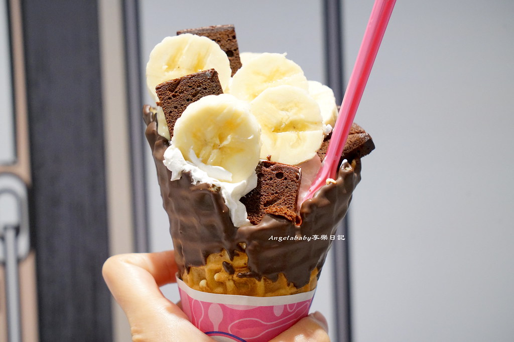 微風南山美食| 31冰淇淋 Baskin-Robbins 全世界最大的連鎖冰淇淋專賣店 人氣推薦：跳跳糖、綜合莓果起士、草莓季限定冰淇淋 @梅格(Angelababy)享樂日記