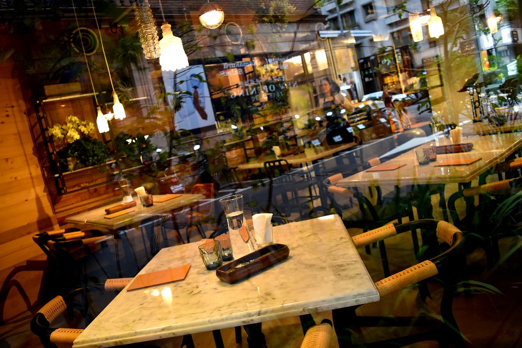 忠孝敦化 東區最美咖啡店之一#初衣 食午。One Fifteen#綠化室內空間#拍照打卡大推薦#山蘭居#複合式餐廳# @梅格(Angelababy)享樂日記