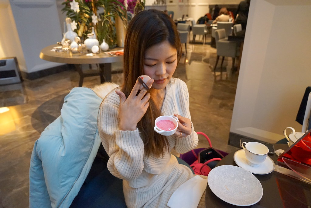 台北萬豪酒店Lobby Lounge與韓國彩妝保養品牌「雪花秀」 聯手打造「可以吃的」化妝品 @梅格(Angelababy)享樂日記