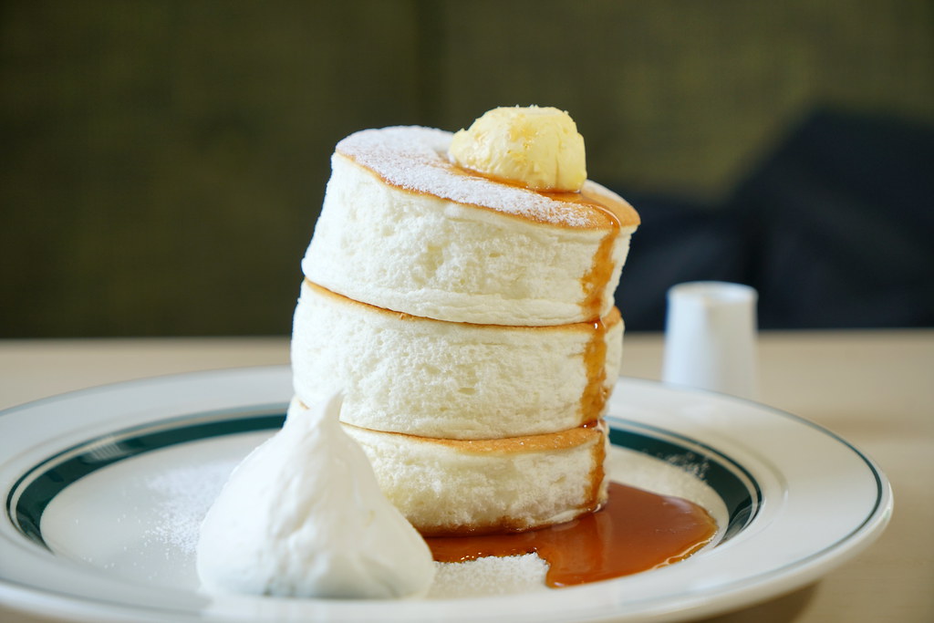 日本鳥取必吃 雲朵般軟綿厚鬆餅 gram cafe &#038; pancakes 季節限定櫻花草莓鬆餅 @梅格(Angelababy)享樂日記