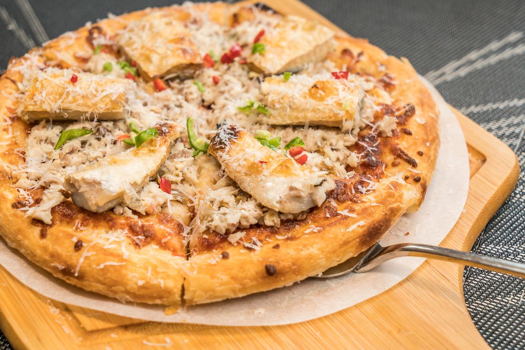 四平街美食｜義大利米蘭手工窯烤披薩Milano Pizzeria Taipei 仙級甜點披薩、牛奶魚披薩、槍烏賊披薩、台北最棒的炸雞 @梅格(Angelababy)享樂日記