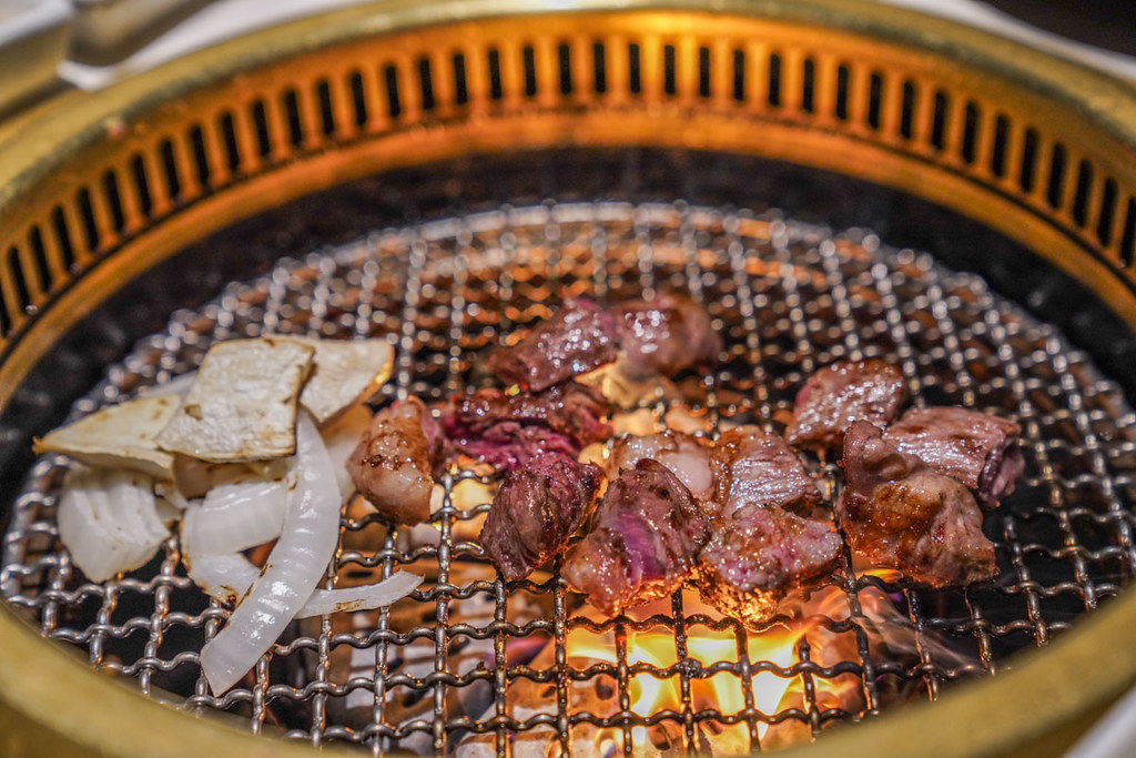 CNN最推薦的韓國烤肉 『Maple Tree House』隋棠老公引進台灣的韓國燒肉品牌、台北最時尚的燒肉店、韓國小菜吃到飽、免動手燒肉 @梅格(Angelababy)享樂日記