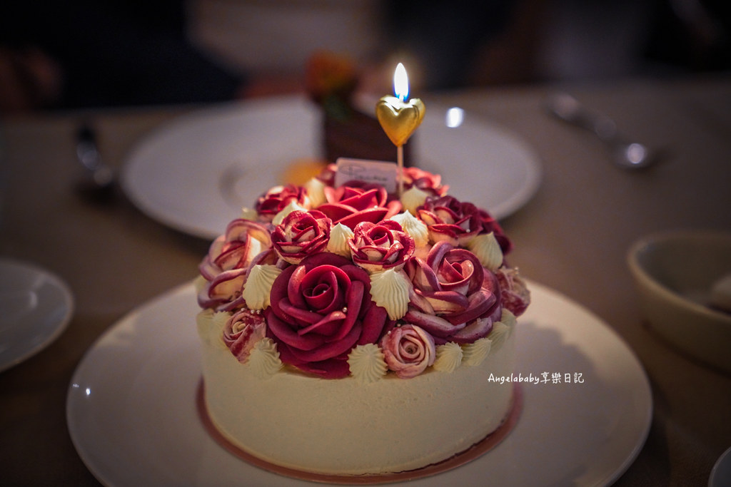 台北夢幻蛋糕推薦『Felicitas Pâtissérie』捧花造型蛋糕、翻糖杯子蛋糕、宅配甜點、求婚節慶蛋糕 @梅格(Angelababy)享樂日記