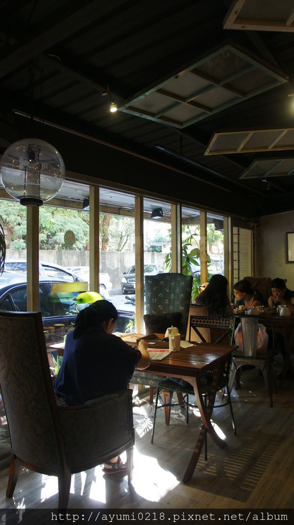 信義 雅痞Art Reading Cafe (雅痞書店)..中世紀歐風咖啡&#038;書店 @梅格(Angelababy)享樂日記