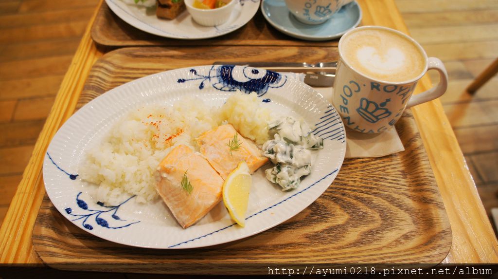東京駅 madam Bla cafe 容易滿足的小幸福&#8230;隨便地鐵站內的咖啡店都裝潢的超有FU @梅格(Angelababy)享樂日記