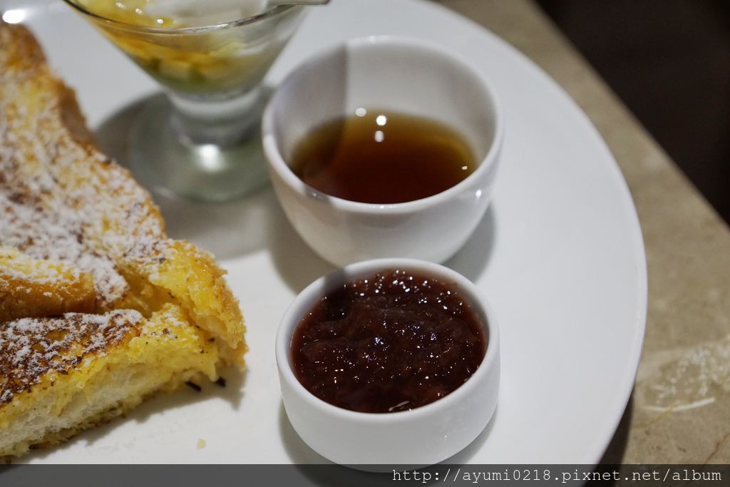 忠孝敦化鬆餅 Caldo Cafe 咖朵咖啡 台北第一果醬法式吐司 咖朵熱蛋糕（Bill鬆餅） @梅格(Angelababy)享樂日記