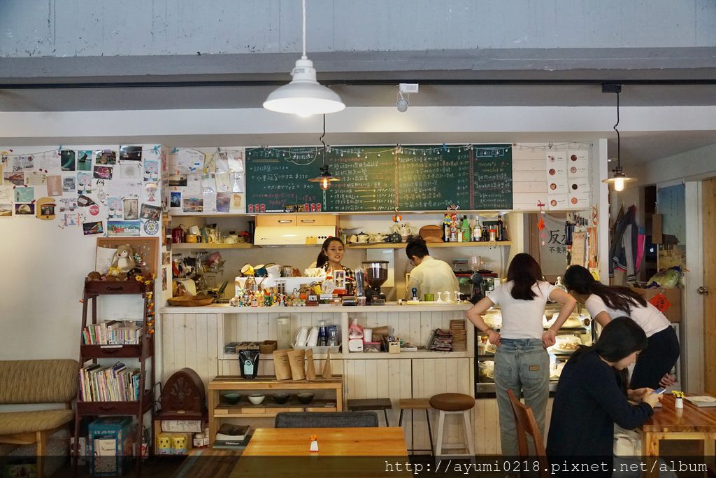 民生社區日式咖啡 六丁目Cafe 手作甜點店 不限時、提供插座好咖啡 @梅格(Angelababy)享樂日記